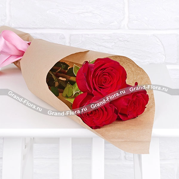 Дышу тобой – букет из трех красных роз